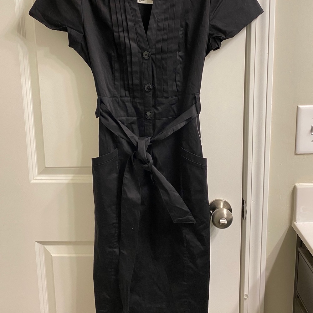 H&M black dress. - Picture 2 of 10